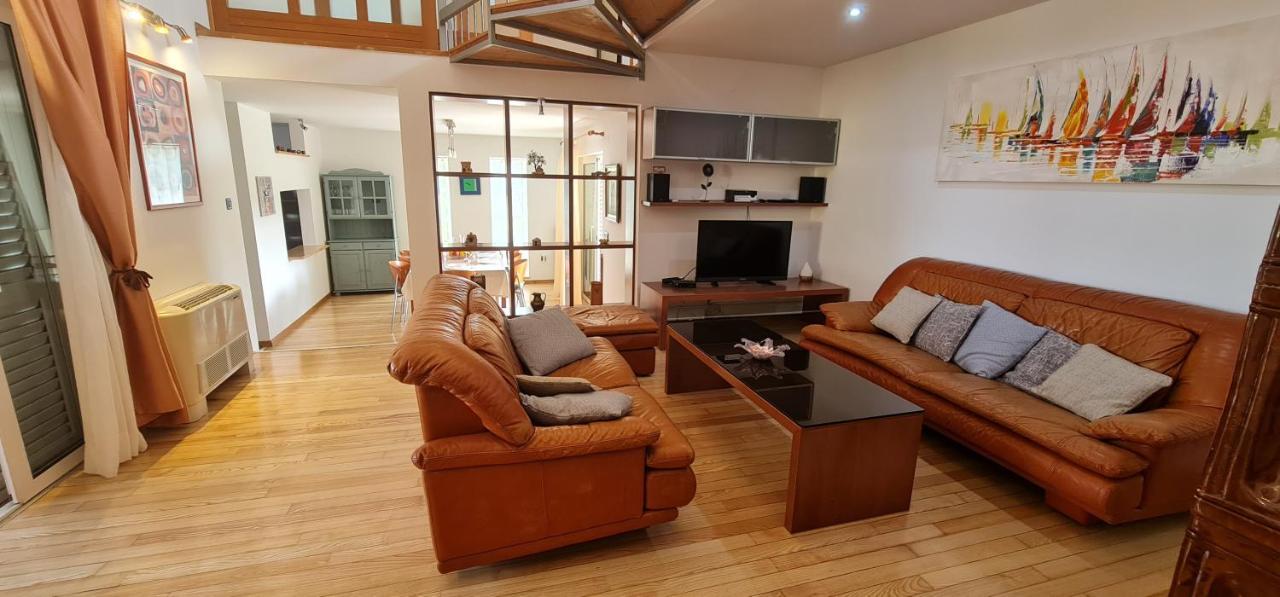 Sunny Garden Villa With Pool Loborika Экстерьер фото